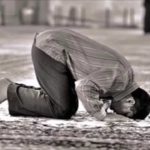 Sehiv (yanılma) secdesi nedir; ne zaman ve nasıl yapılır?